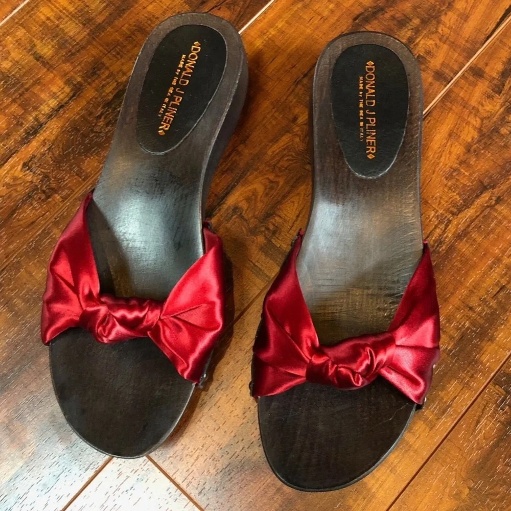 Red Studded Flat Slide Clog Sandals 8M